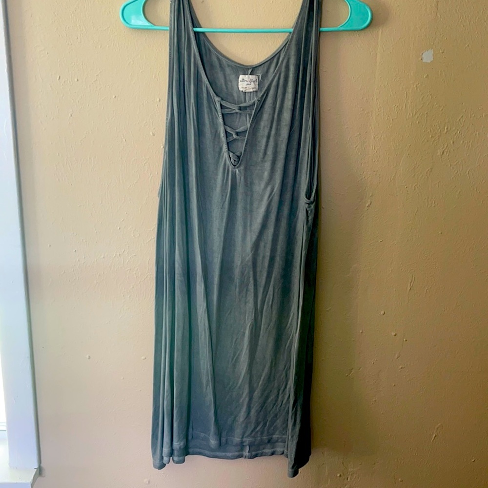 Extra long tank